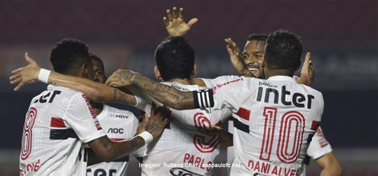 São Paulo vence o Santos em casa e ultrapassa o rival na tabela